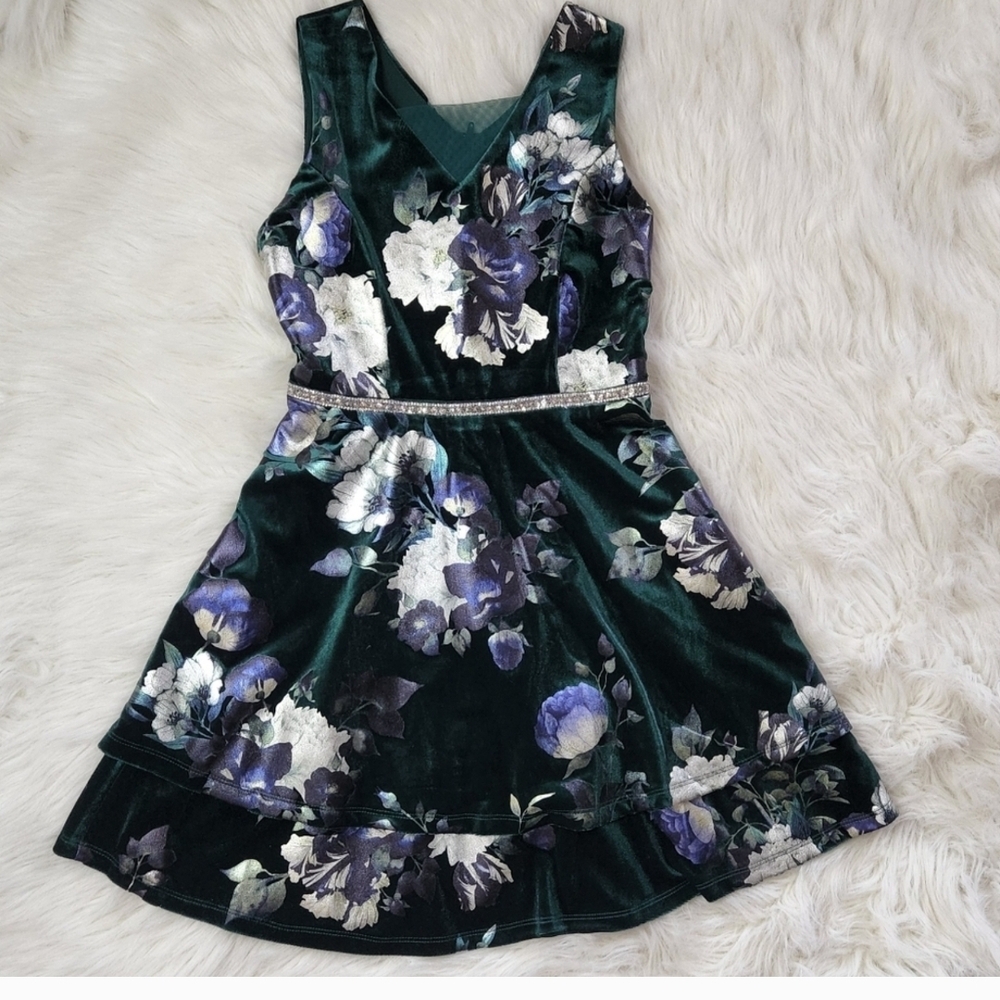 Girls Emerald Floral Velvet Dress with Belt Size 8